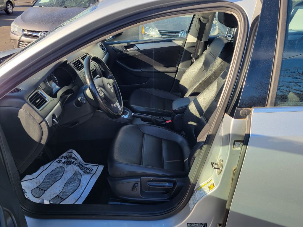 2014 Volkswagen Jetta Image 8