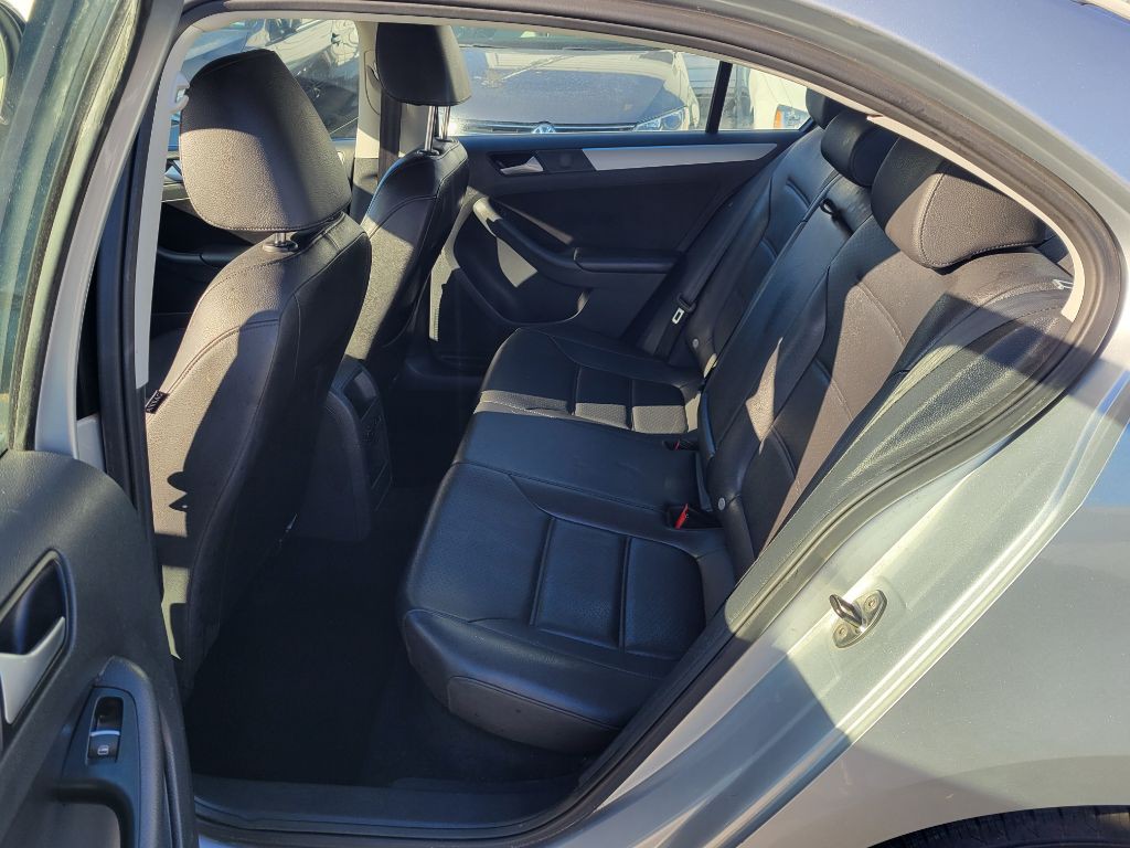 2014 Volkswagen Jetta Image 12