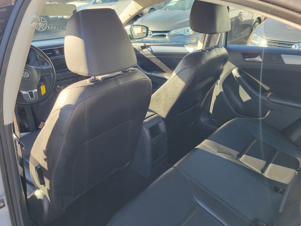 2014 Volkswagen Jetta Image 13