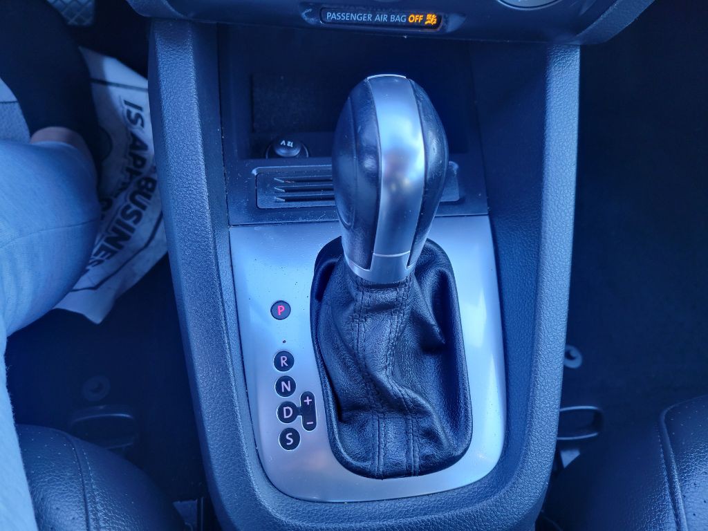 2014 Volkswagen Jetta Image 17