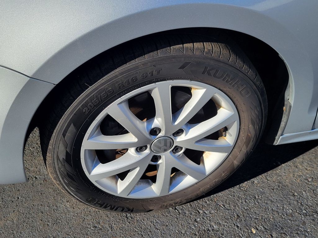 2014 Volkswagen Jetta Image 25