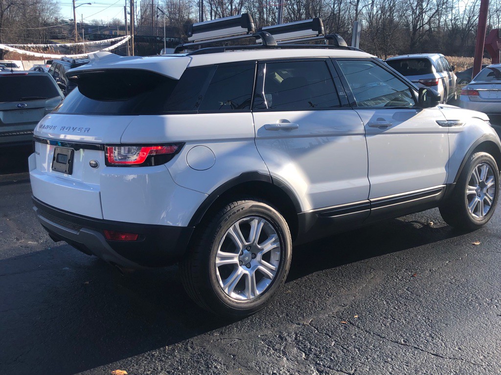 2017 Land Rover Range Rover Evoque Image 5