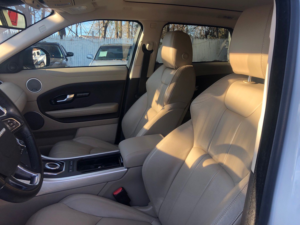 2017 Land Rover Range Rover Evoque Image 15