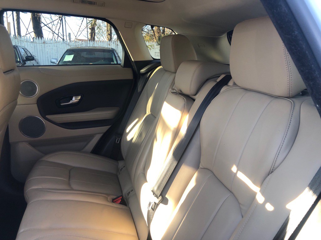 2017 Land Rover Range Rover Evoque Image 21