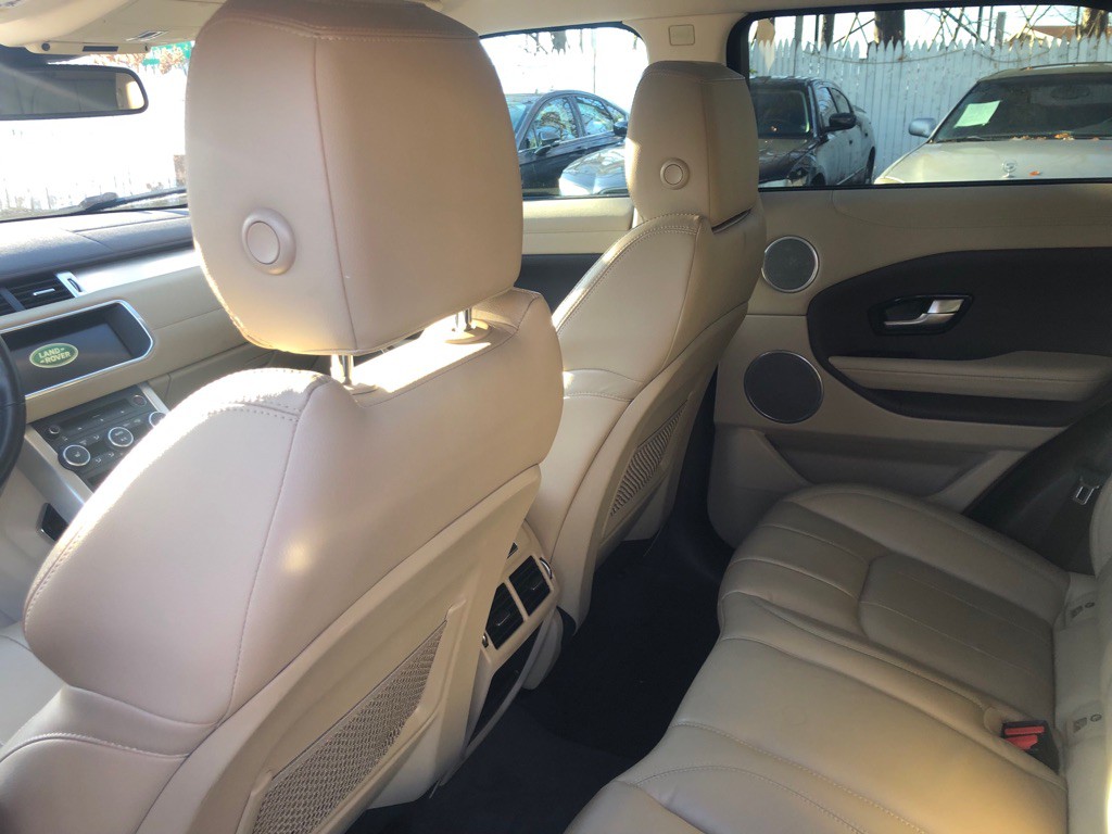 2017 Land Rover Range Rover Evoque Image 23