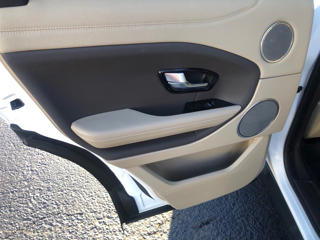 2017 Land Rover Range Rover Evoque Image 25