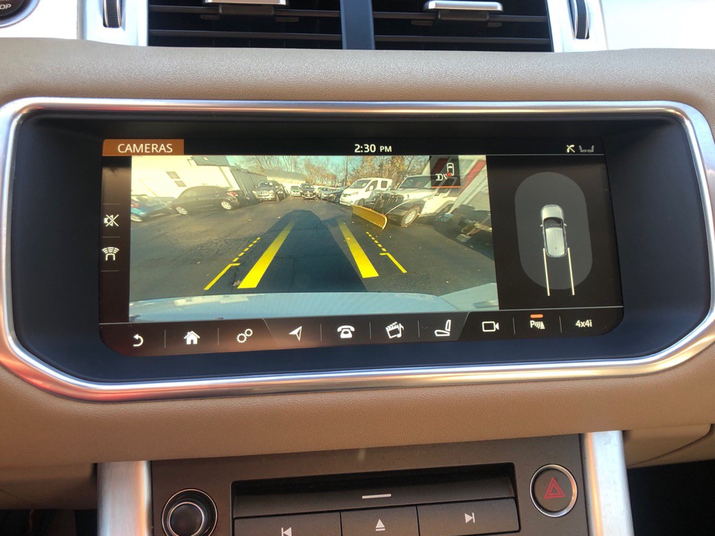 2017 Land Rover Range Rover Evoque Image 32