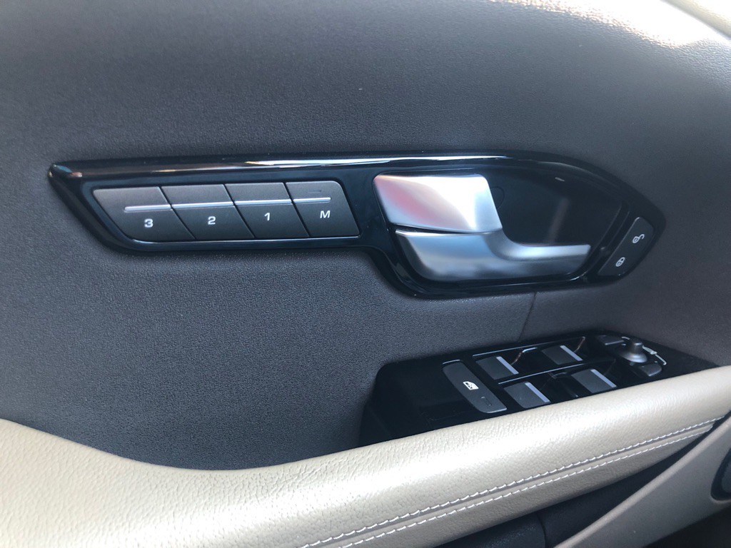 2017 Land Rover Range Rover Evoque Image 36