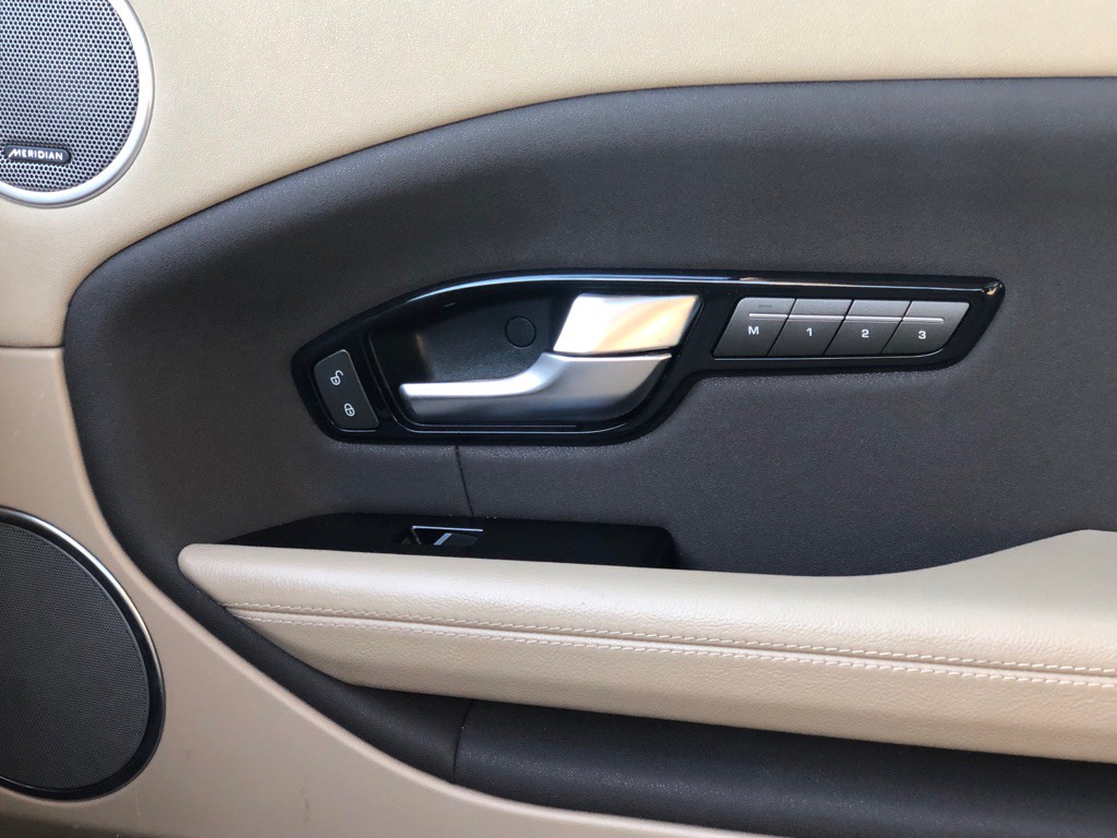 2017 Land Rover Range Rover Evoque Image 37