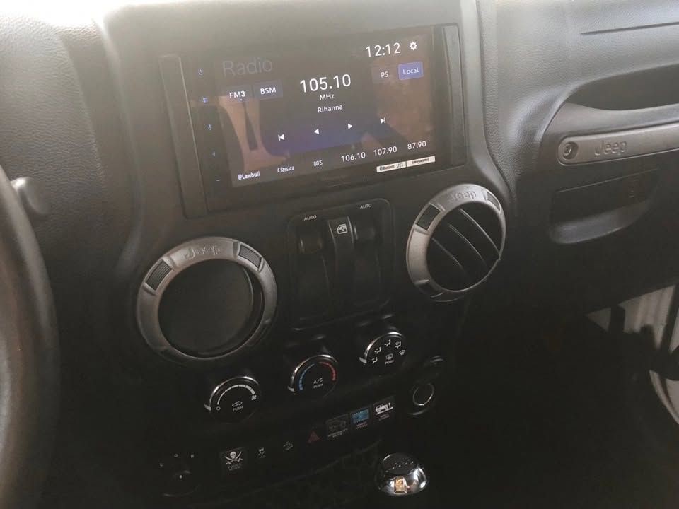 2012 Jeep Wrangler Image 9