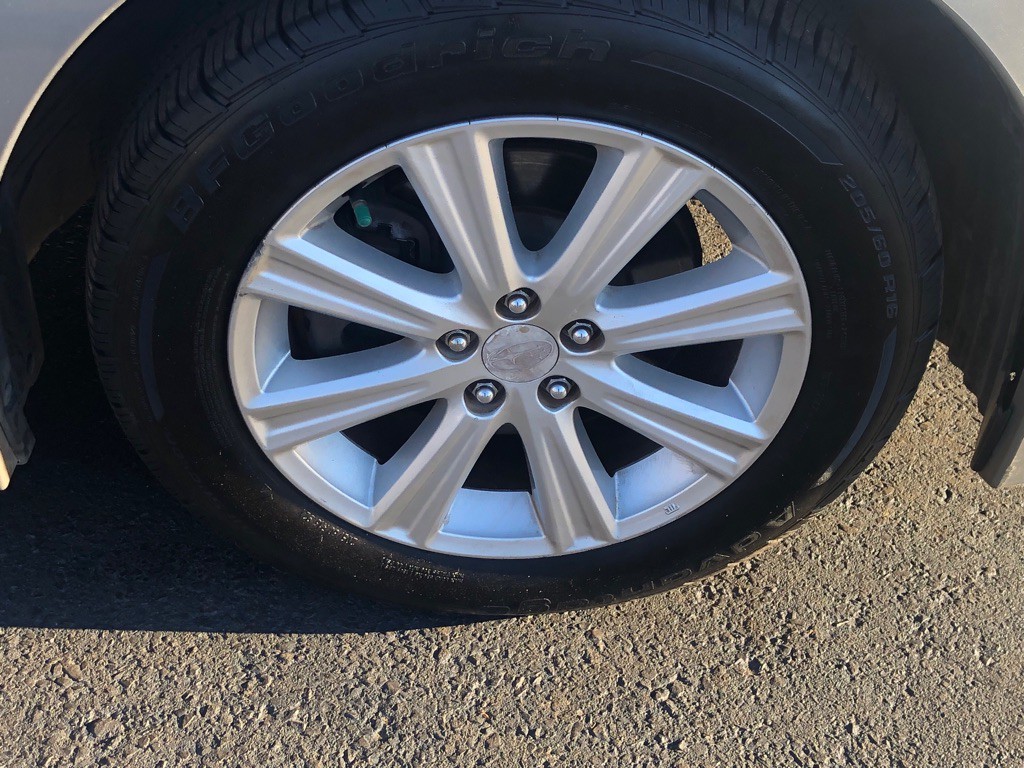 2011 Subaru Legacy Image 15