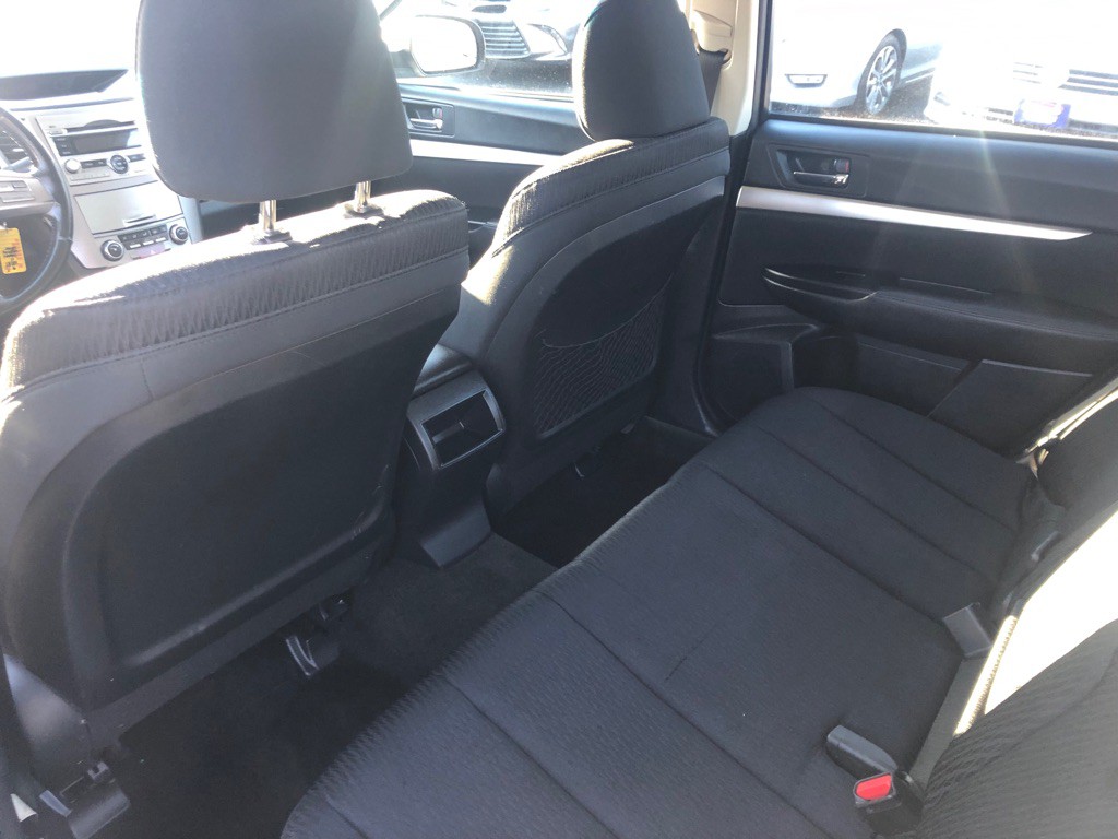 2011 Subaru Legacy Image 24