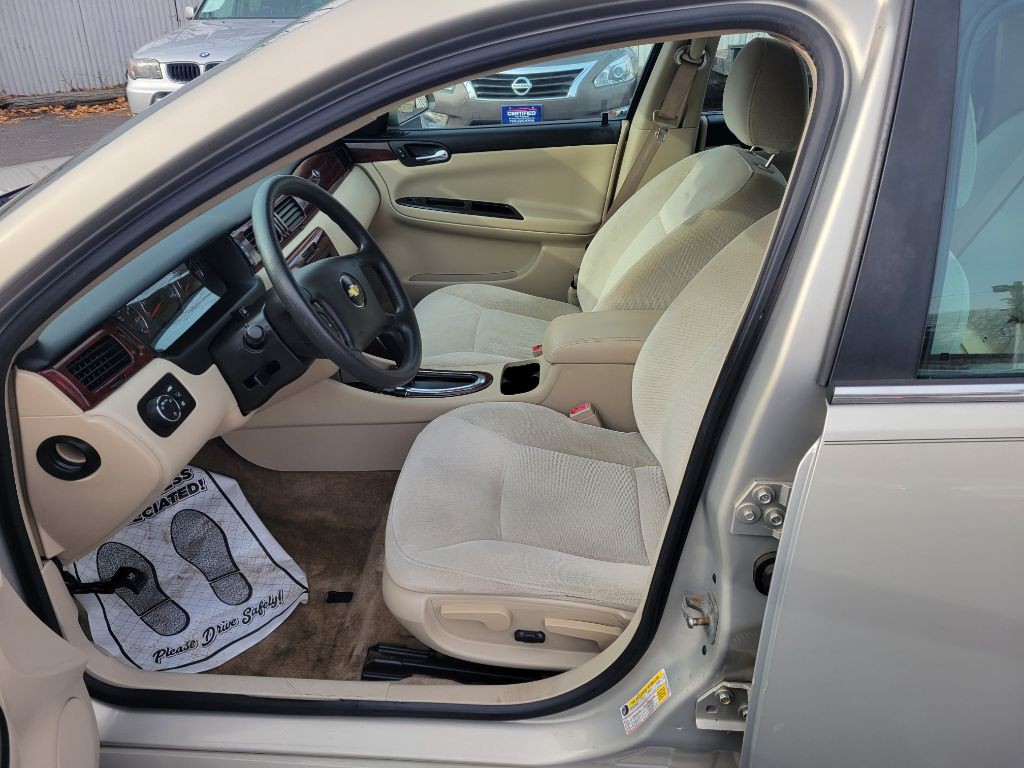 2009 Chevrolet Impala Image 10