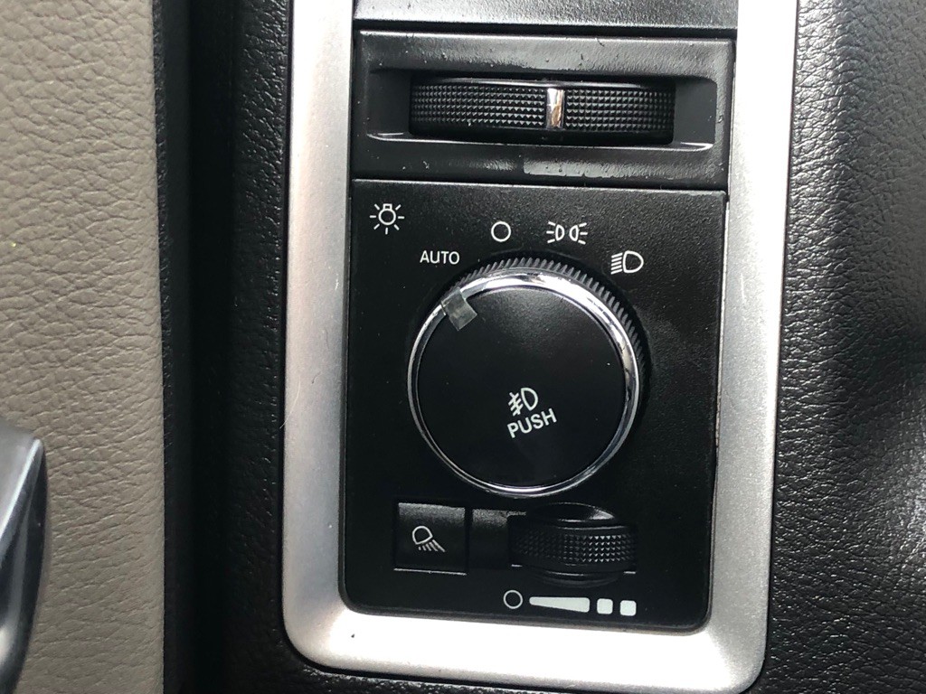 2011 Dodge Ram 1500 Image 35