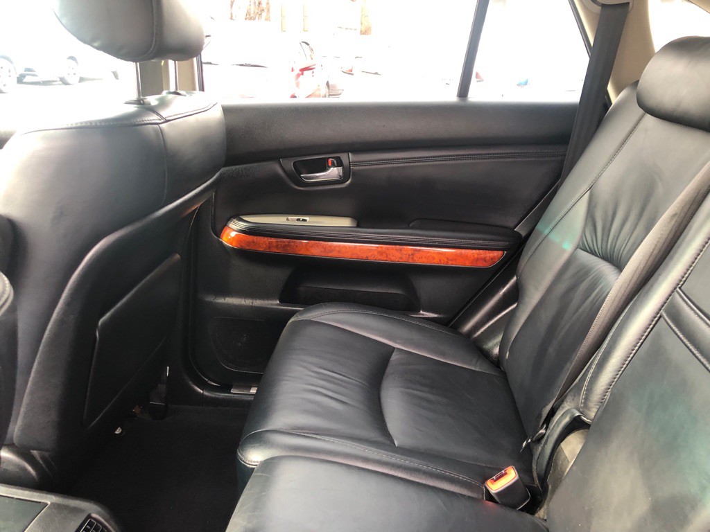 2007 Lexus RX Image 28