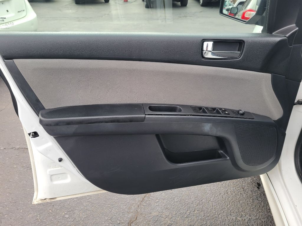 2012 Nissan Sentra Image 10