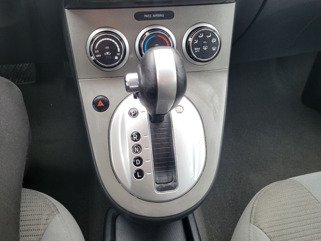2012 Nissan Sentra Image 19