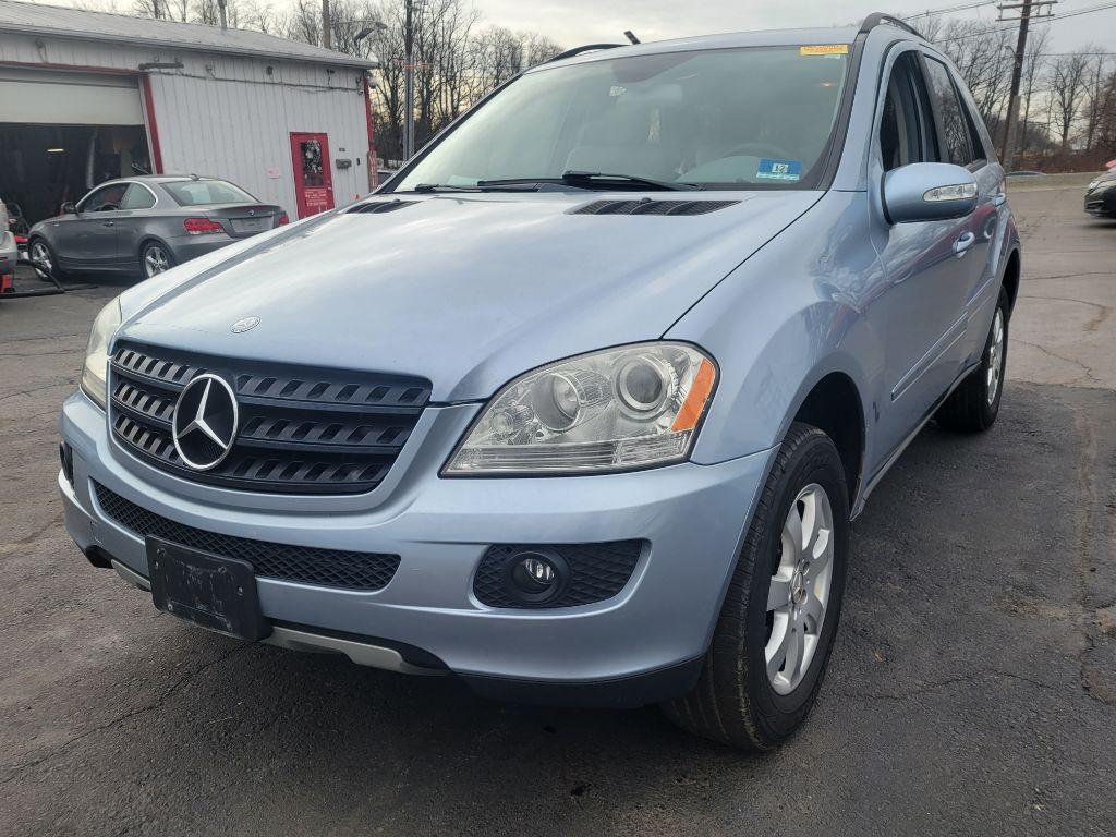2006 Mercedes-Benz M-Class Image 2