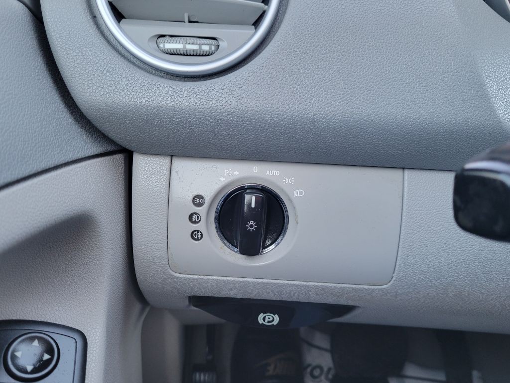 2006 Mercedes-Benz M-Class Image 30