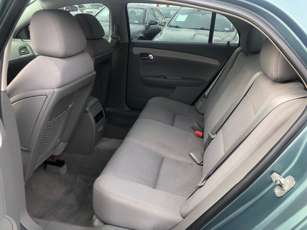 2009 Chevrolet Malibu Image 17