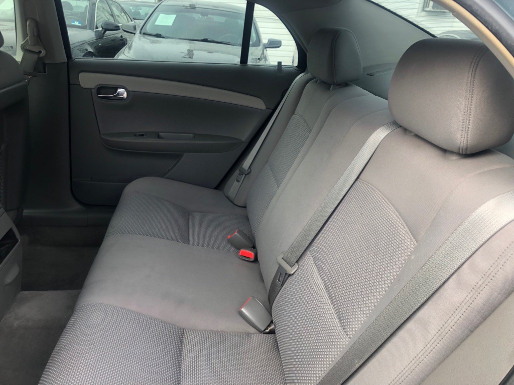 2009 Chevrolet Malibu Image 18