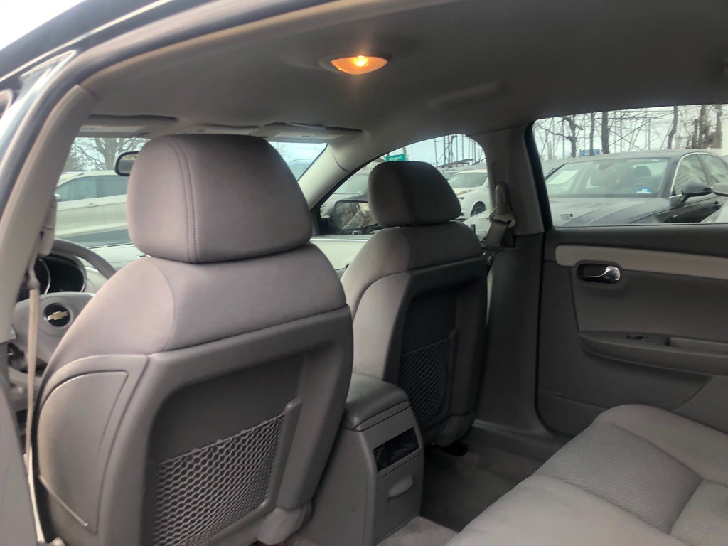 2009 Chevrolet Malibu Image 22