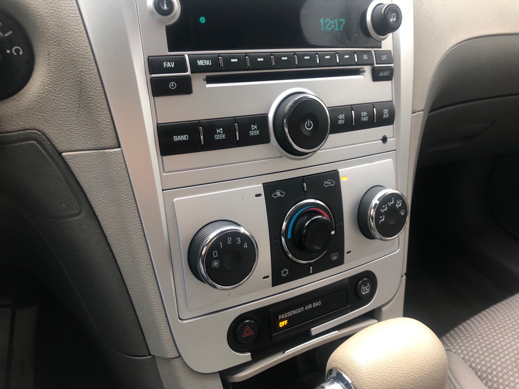 2009 Chevrolet Malibu Image 27