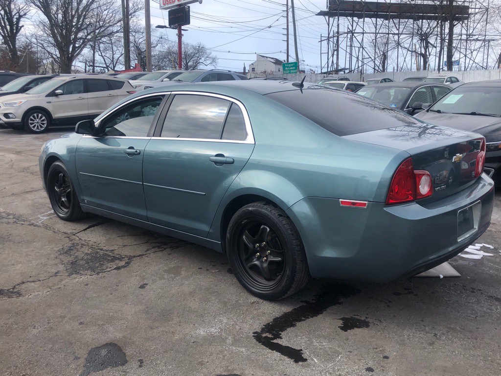 2009 Chevrolet Malibu Image 3