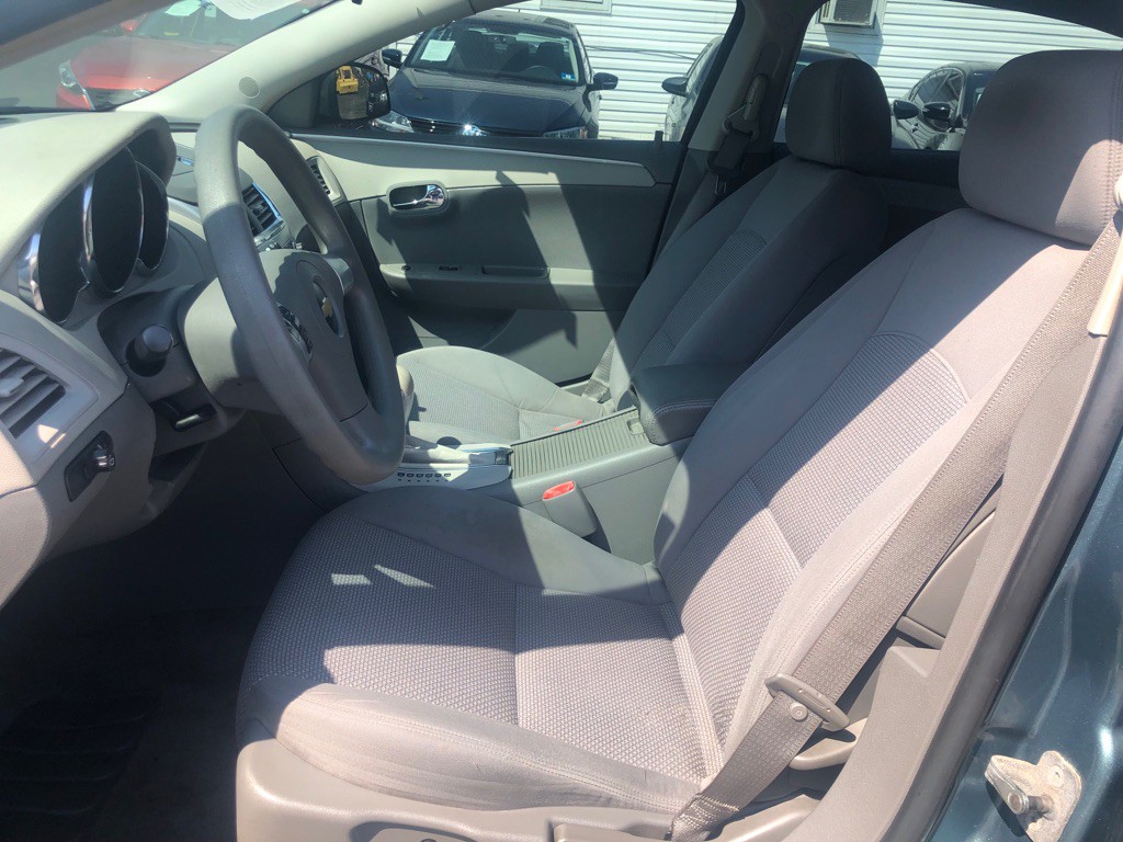 2009 Chevrolet Malibu Image 10