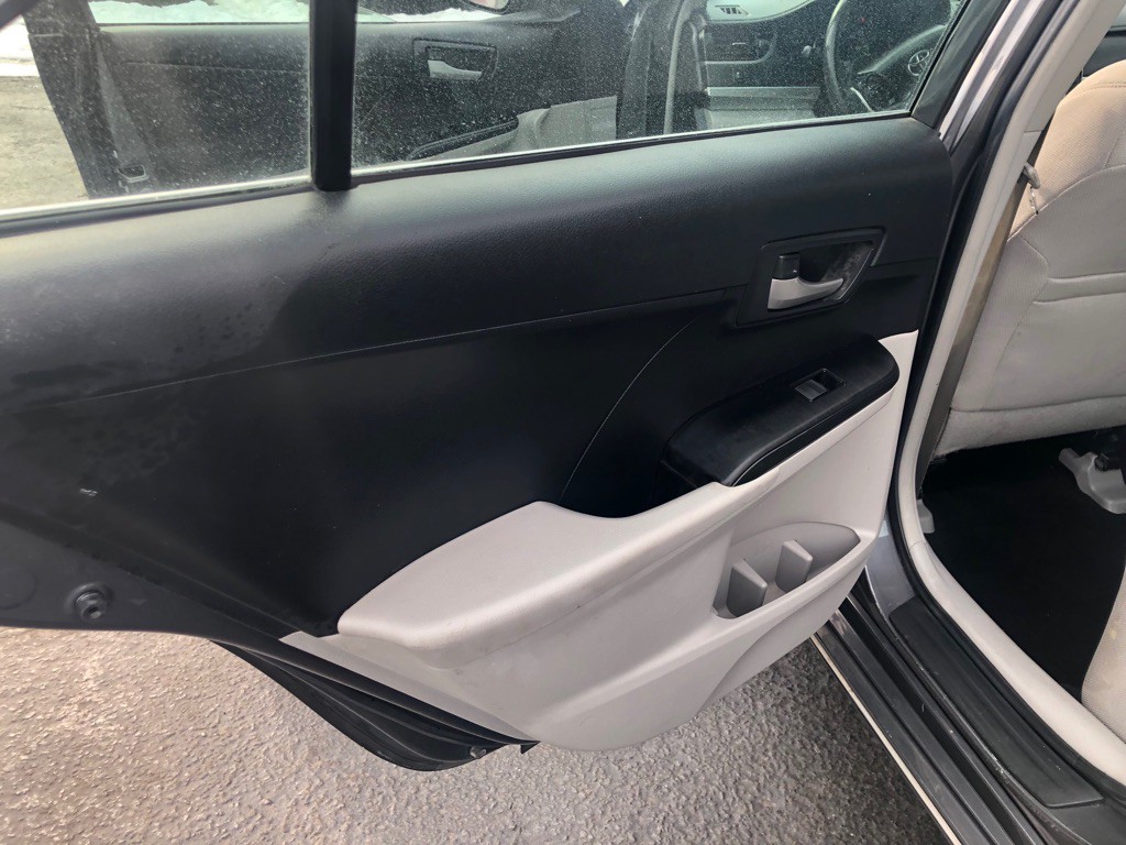 2014 Toyota Camry Image 22