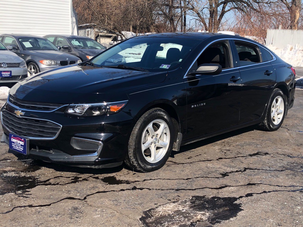 2018 Chevrolet Malibu Image 4
