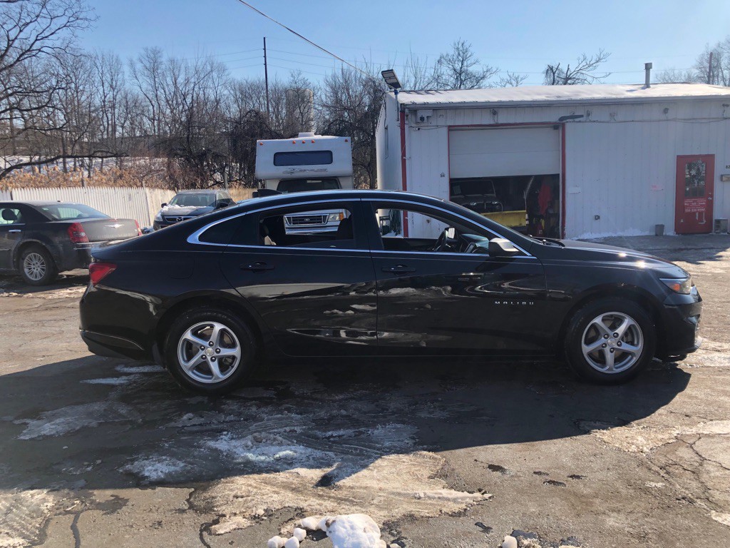 2018 Chevrolet Malibu Image 11