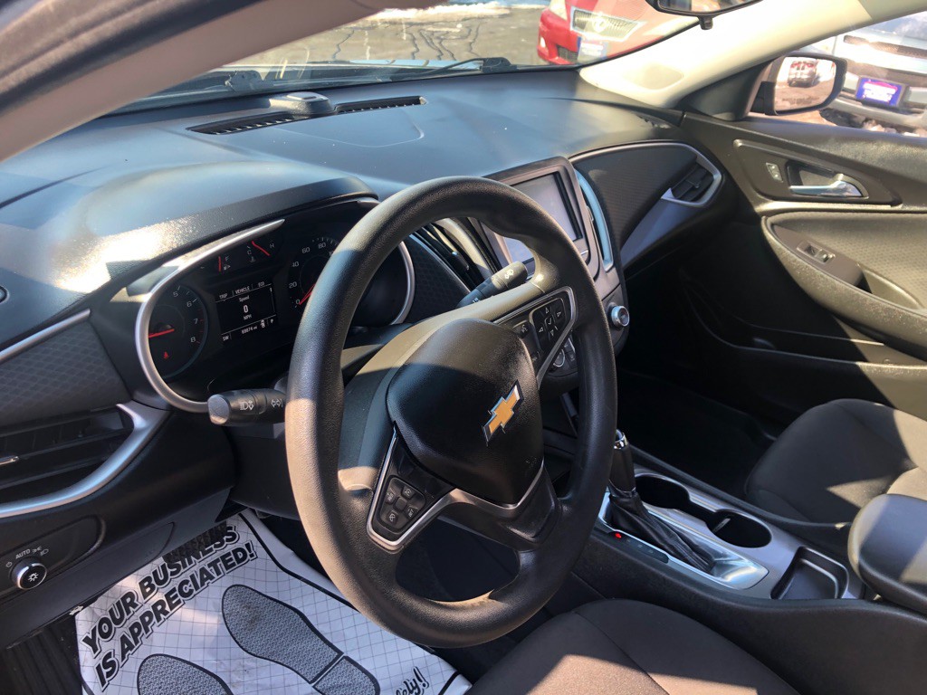 2018 Chevrolet Malibu Image 19