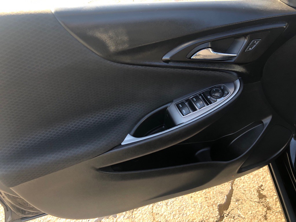 2018 Chevrolet Malibu Image 20