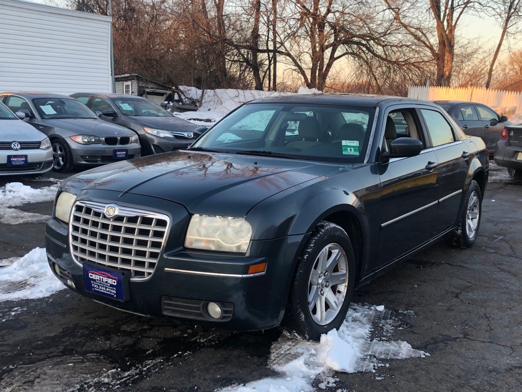 2007 Chrysler 300 Image 1