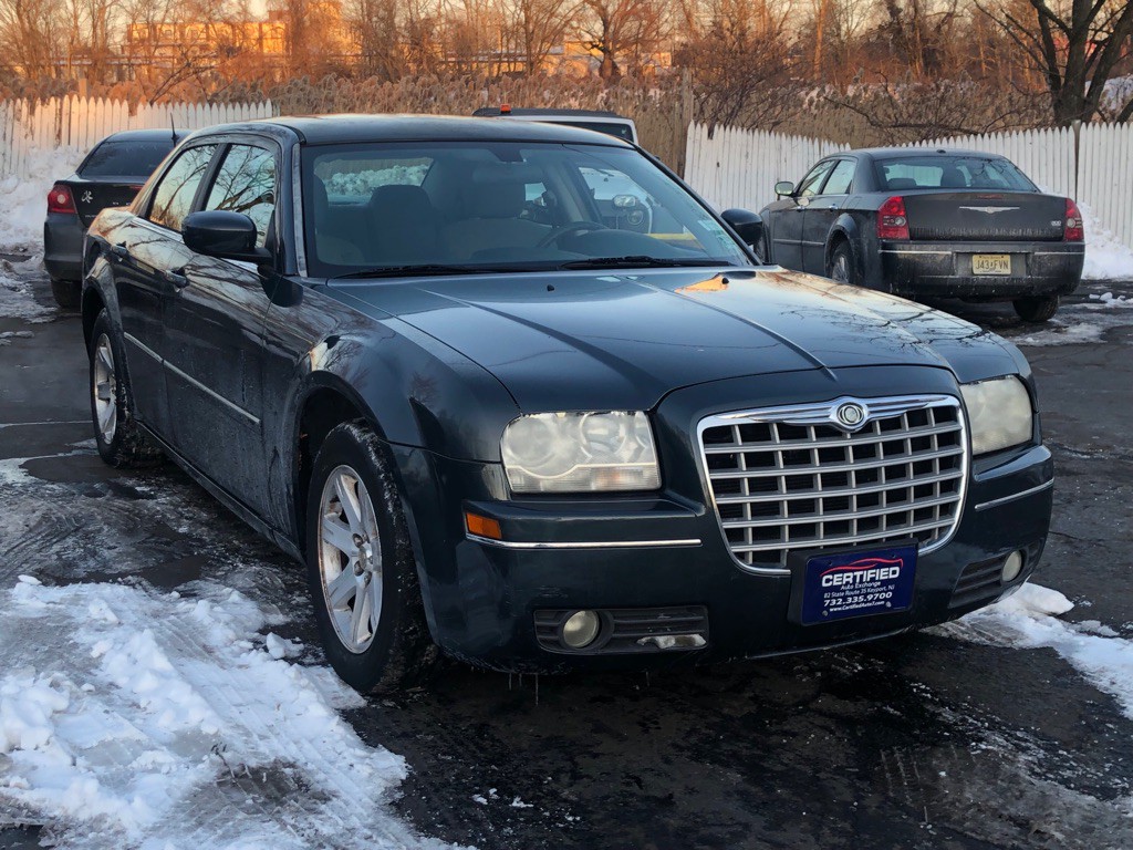 2007 Chrysler 300 Image 8