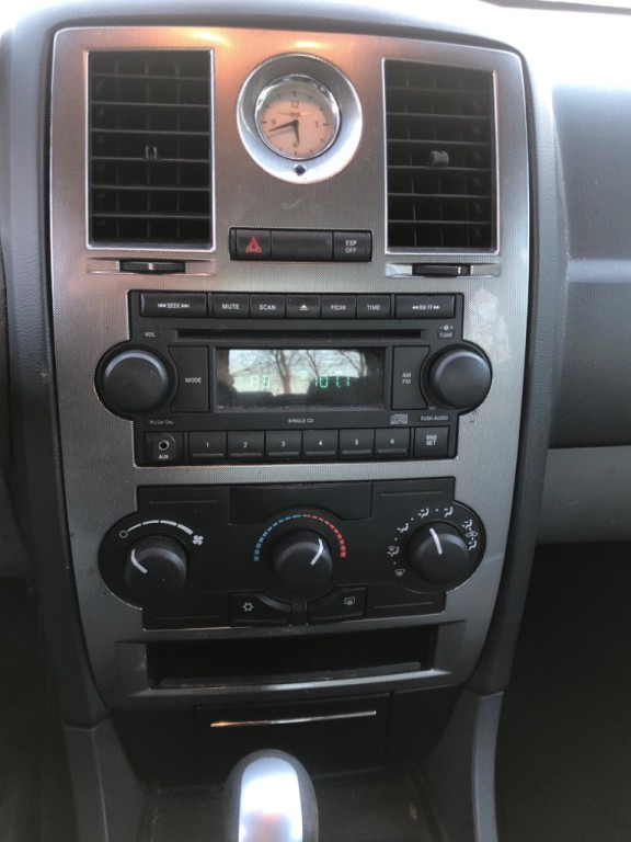 2007 Chrysler 300 Image 19