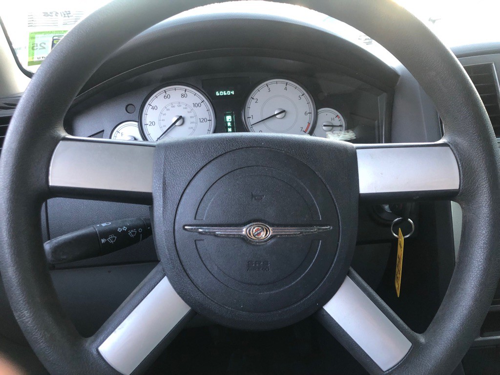 2007 Chrysler 300 Image 22