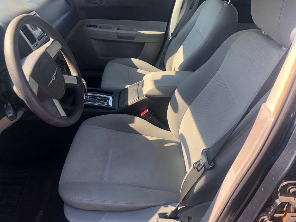 2007 Chrysler 300 Image 17