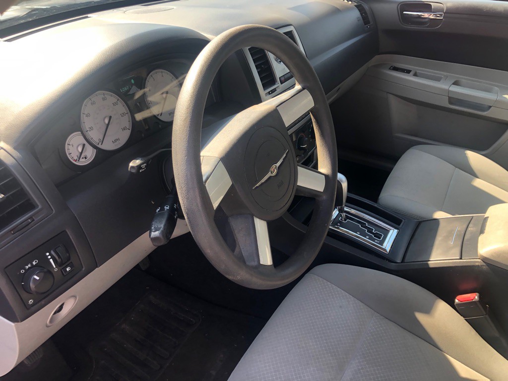 2007 Chrysler 300 Image 18