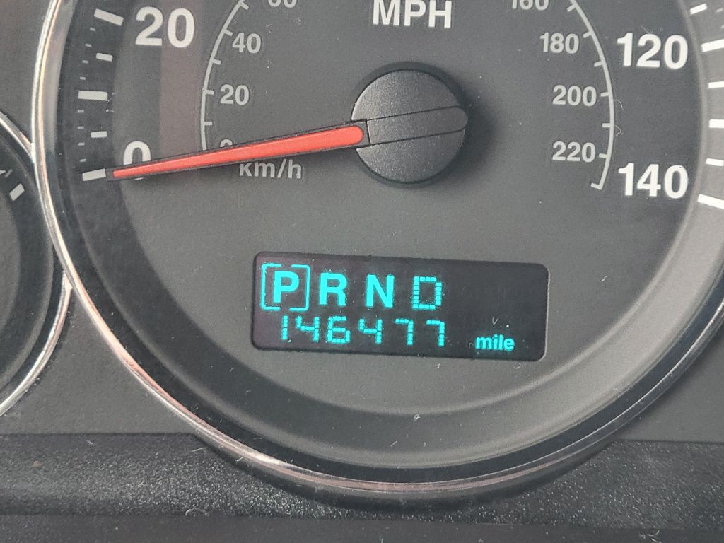 2006 Jeep Commander Image 21