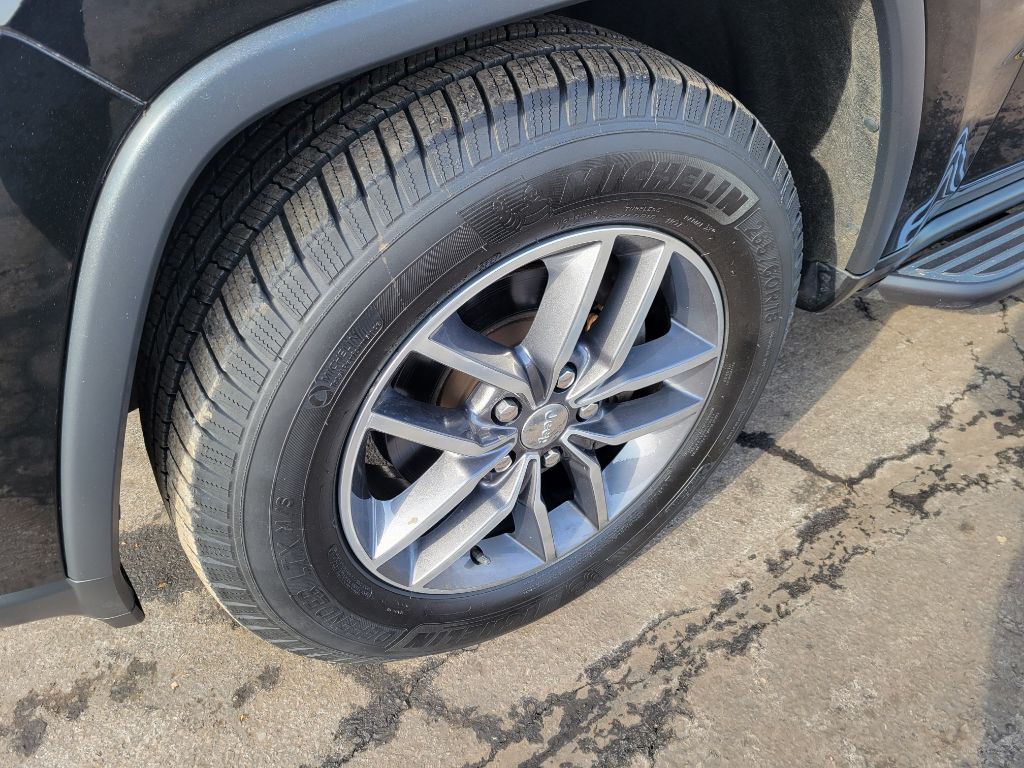 2018 Jeep Grand Cherokee Image 11