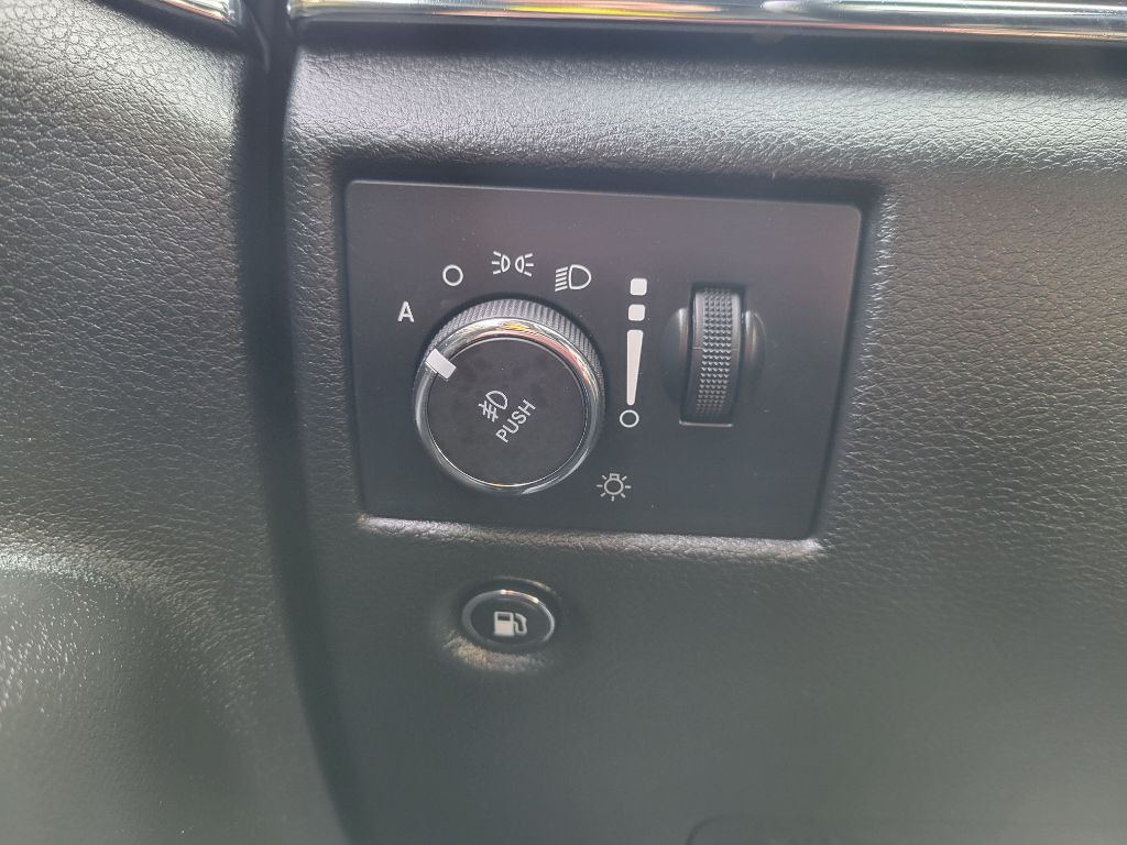 2018 Jeep Grand Cherokee Image 36