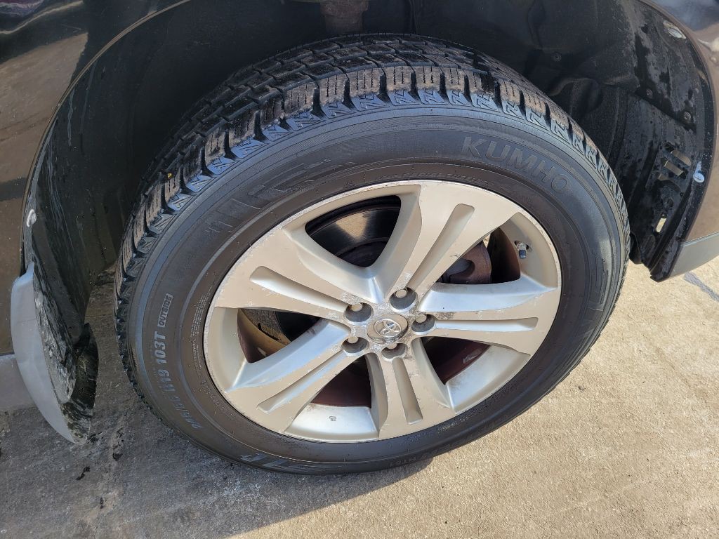 2012 Toyota Highlander Image 12