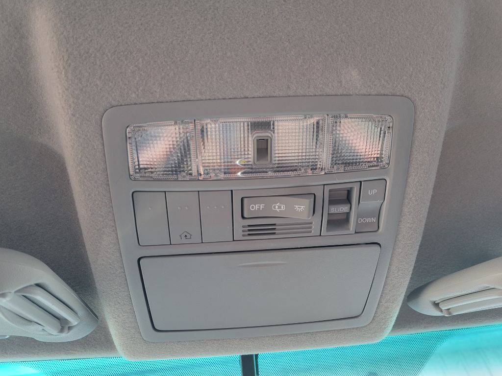 2012 Toyota Highlander Image 27