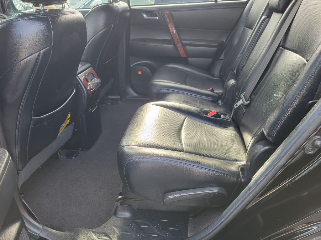 2012 Toyota Highlander Image 31