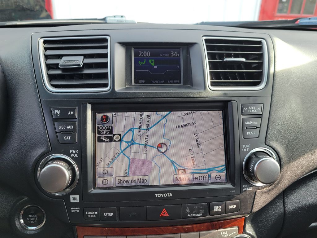 2012 Toyota Highlander Image 18