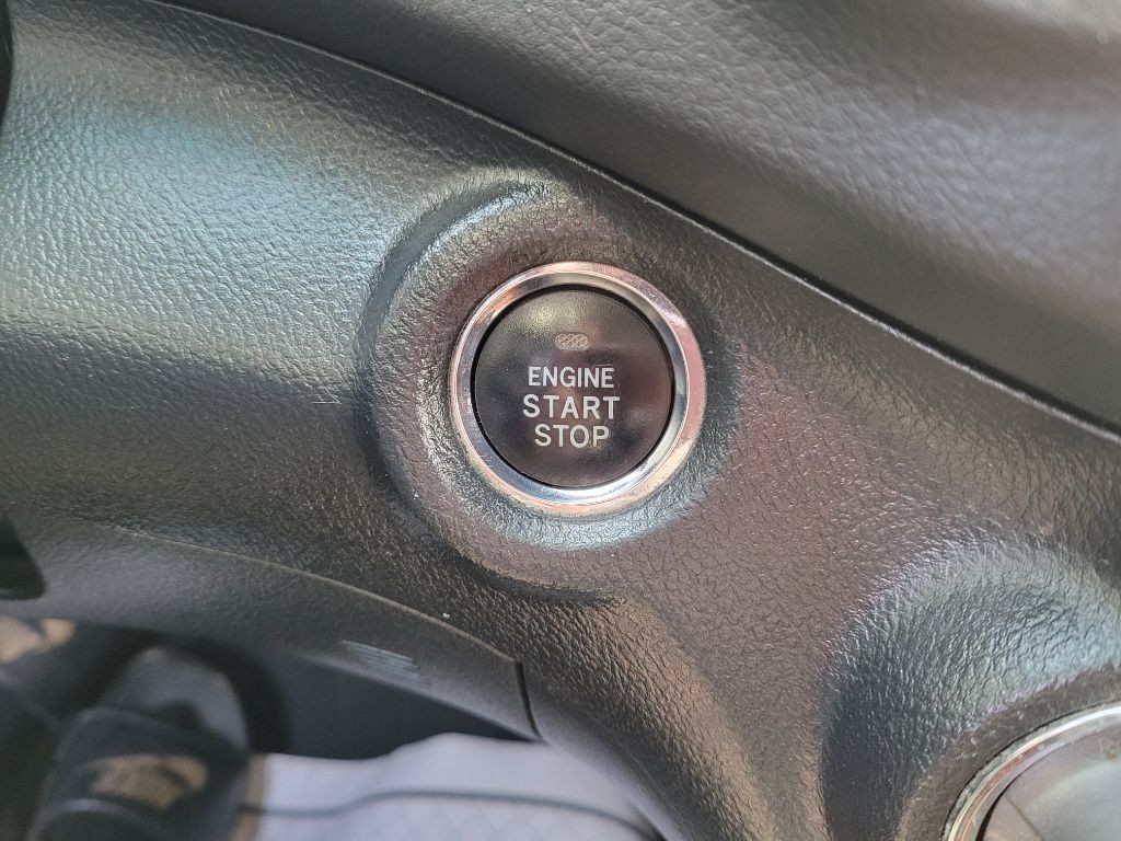 2012 Toyota Highlander Image 21