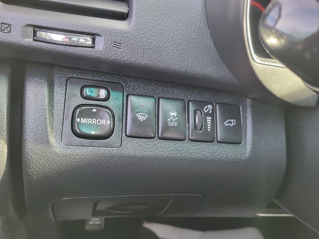 2012 Toyota Highlander Image 29