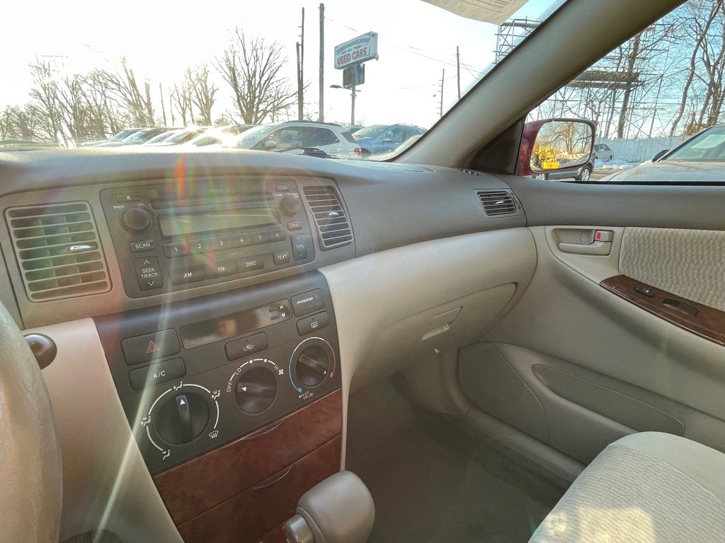 2007 Toyota Corolla Image 10